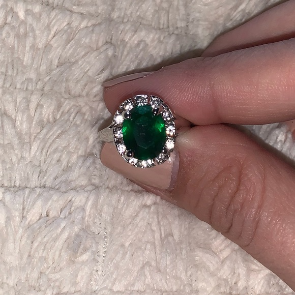 Emerald ring size 7